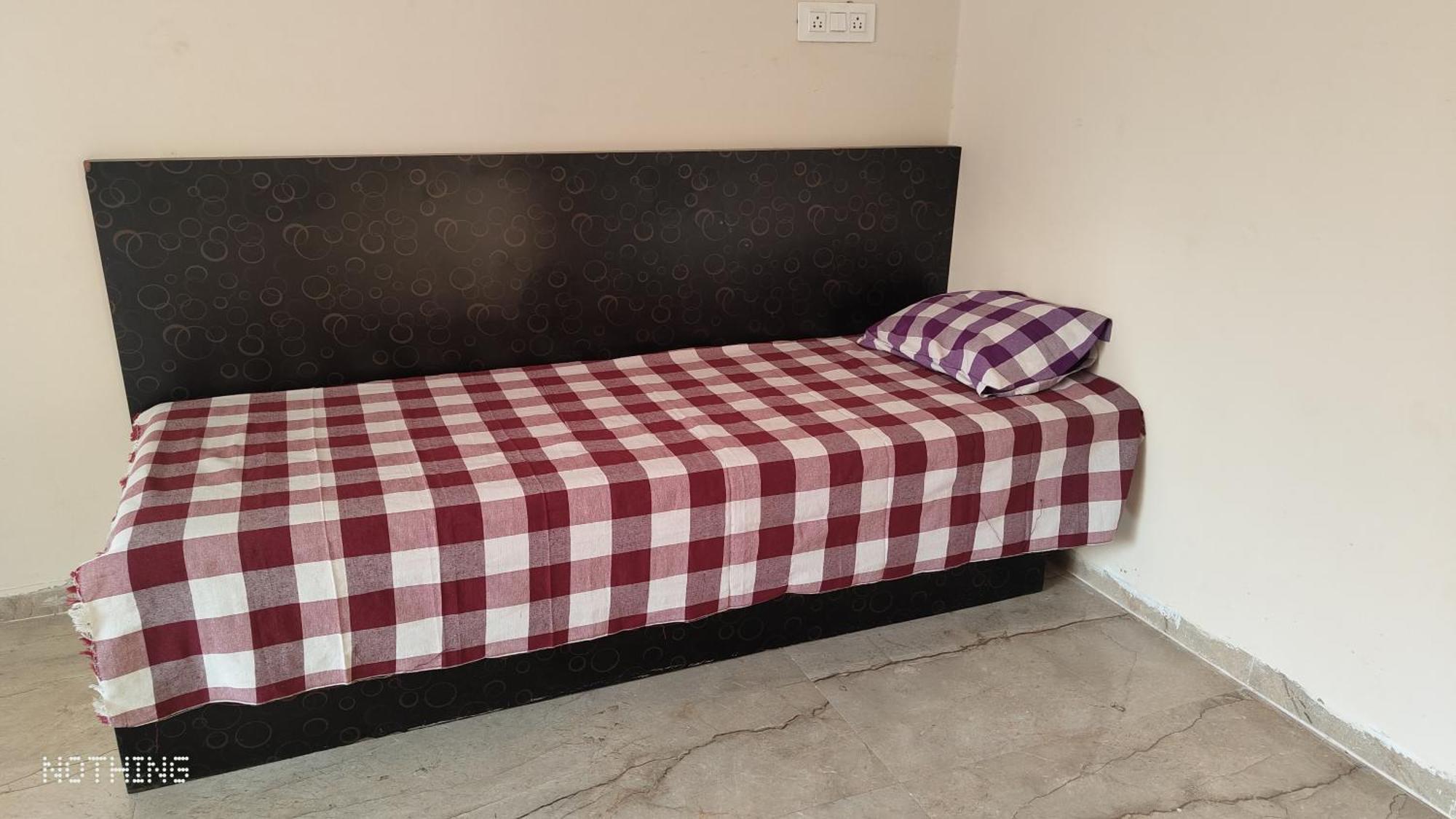 Aadishkti Bhakt Nivas Hotel Tuljapur Bilik gambar